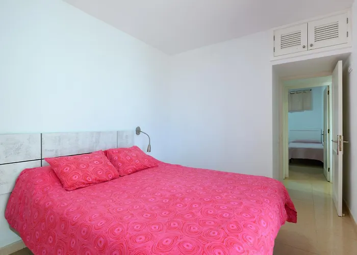 Sol Y Playa Iii 普拉亚戴尔雷安格莱斯